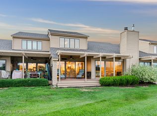 15784 Prospect Point Dr #10, Spring Lake, MI 49456