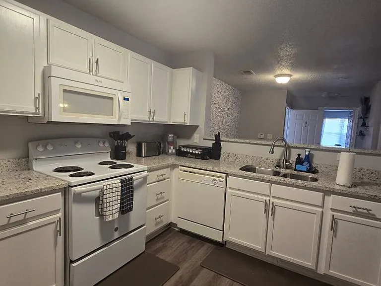Fusion Pointe — Photo 120