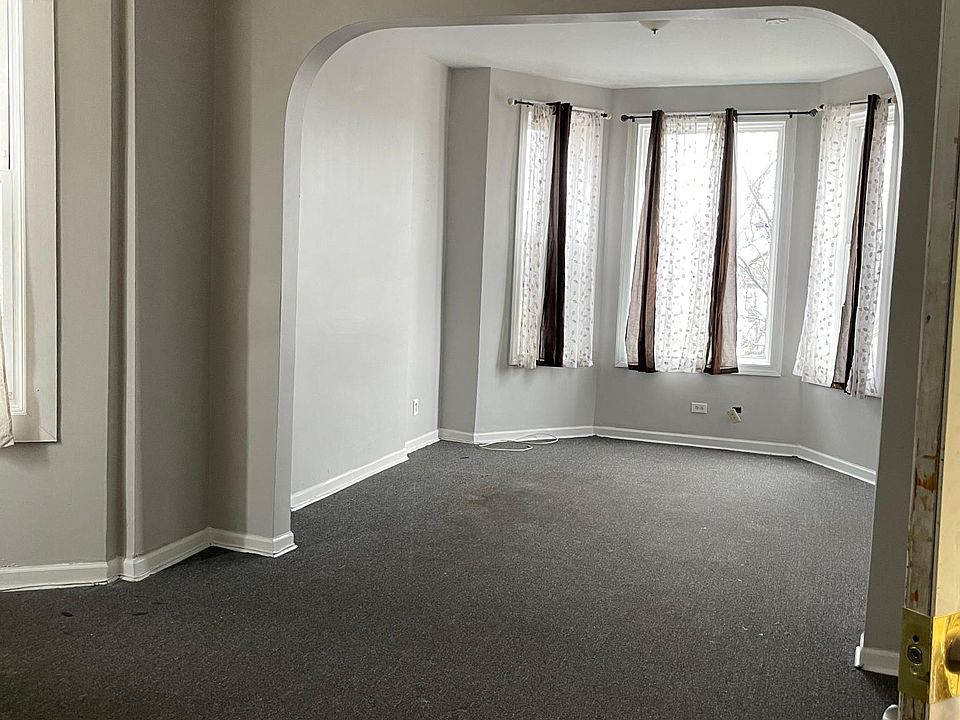 1st image of 3942 W Lexington St #3