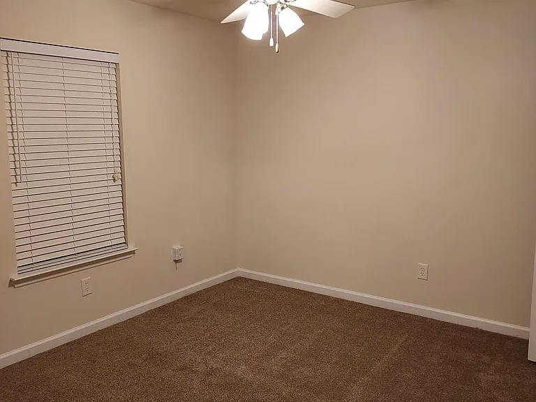 665 Brook Trl — Photo 12