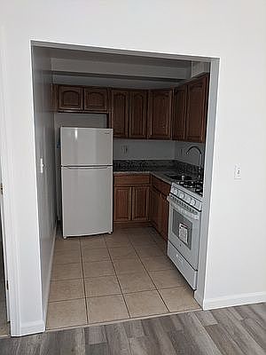 2nd image of 747 E 217th St #4F