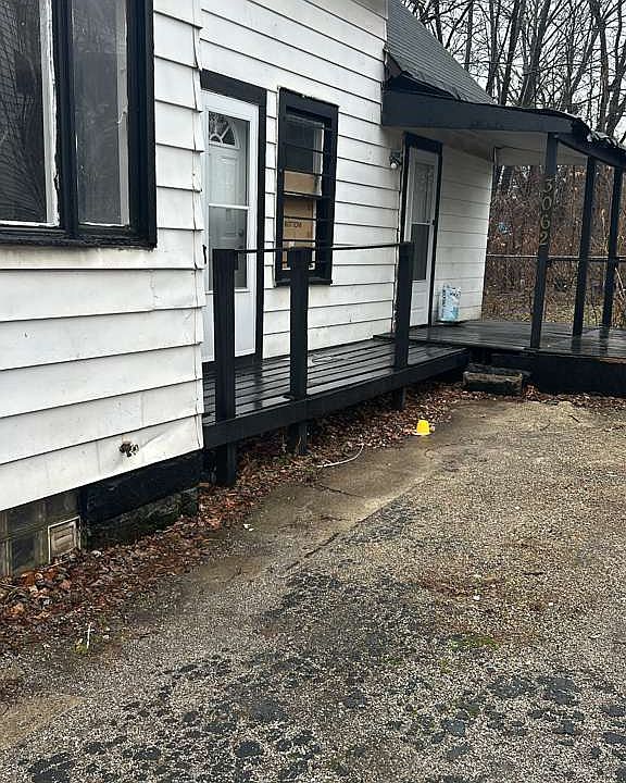 1st image of 3062 E 67th St