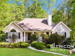 425 Legacy Park Ln, Powder Springs, GA 30127