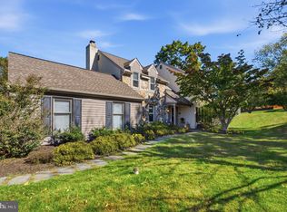 416 Alderbrook Dr, Wayne, PA 19087