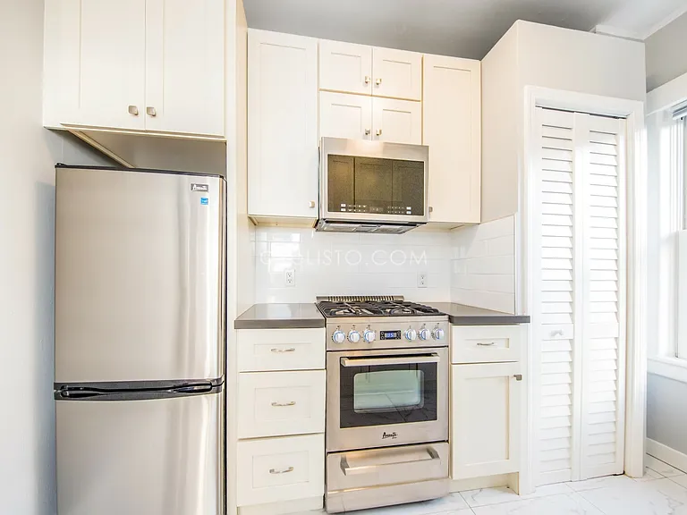 1019 Ashbury St #3 — Photo 2