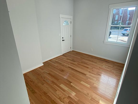 5th image of 100 W Leigh St