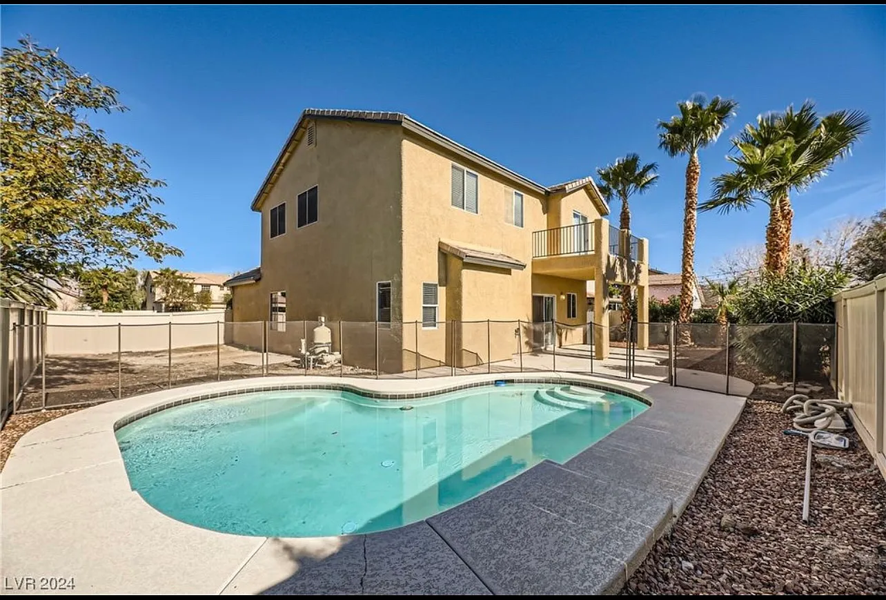 4225 Capri Canyon Ct — Photo 1