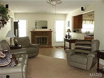 3rd image of 1746 Staunton Ct
