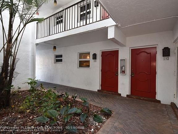 3rd image of 1212 SE 2nd Ct APT 102