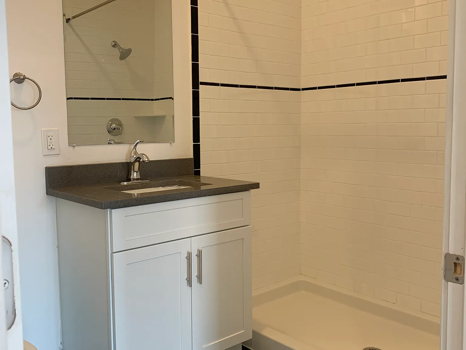 Studio, 556 sqft, $1,450 — Photo 4