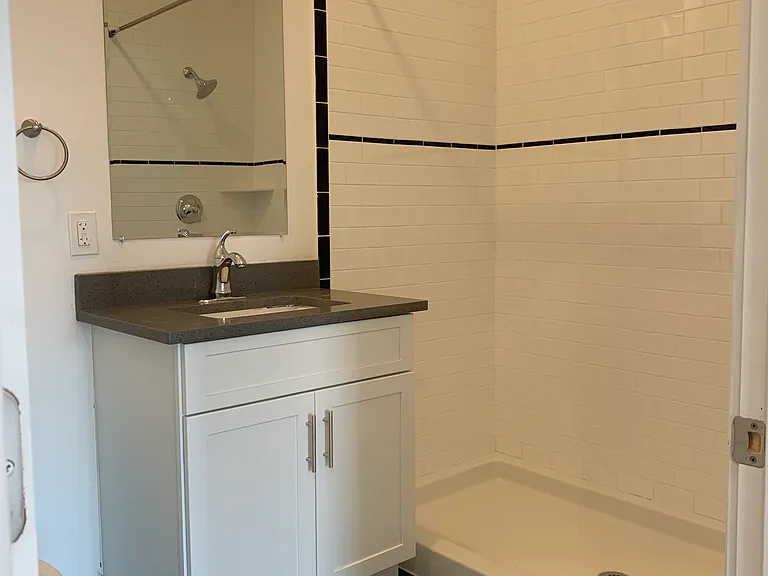 124 Market St #401 — Photo 4