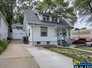 920 S 40th St, Omaha, NE 68105