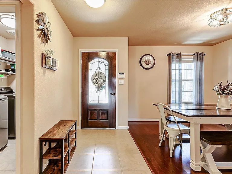 9973 Spring Rock Ln — Photo 7