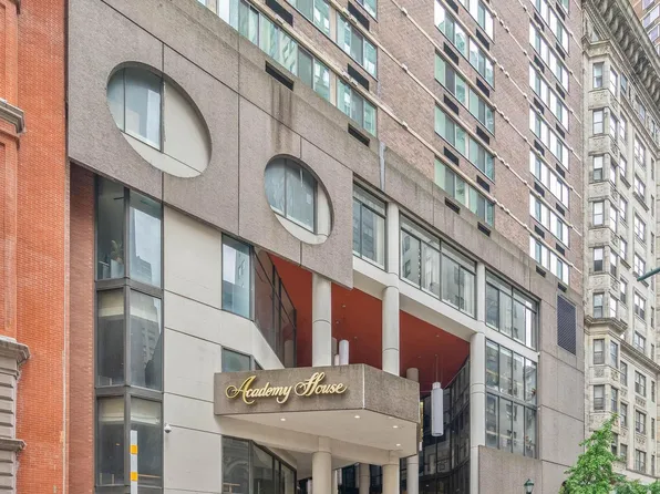 1420 Locust St APT 27P, Philadelphia, PA 19102