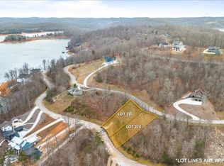 220-221 Suncrest Cv, La Follette, TN 37766
