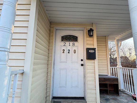 2nd image of 218 Monroe Ave
