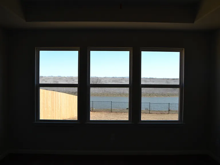 5090 Royal Springs Dr — Photo 9