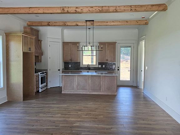 2nd image of 342 Thomas Rd