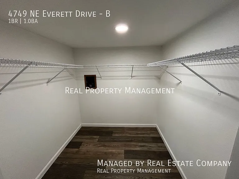 4749 NE Everett Dr #B — Photo 10