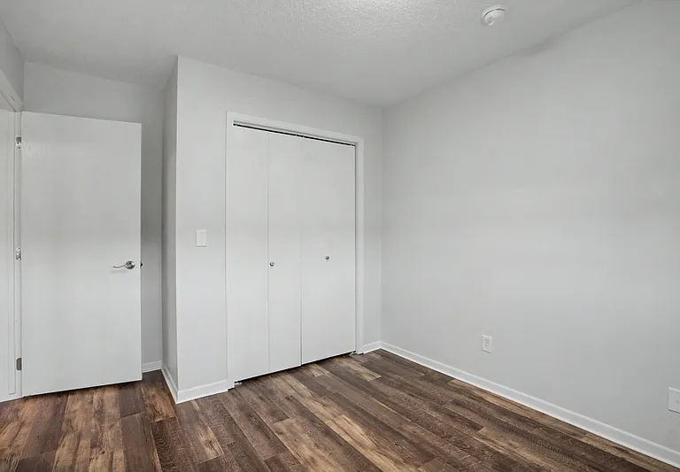 406 E 15th St #406F — Photo 8
