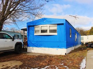 635 Pine Ln SW, Wyoming, MI 49509