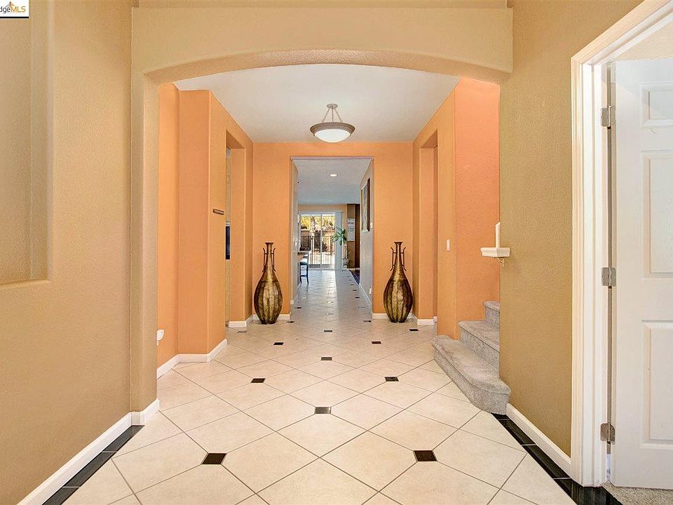 1st image of 4660 Shetland Way