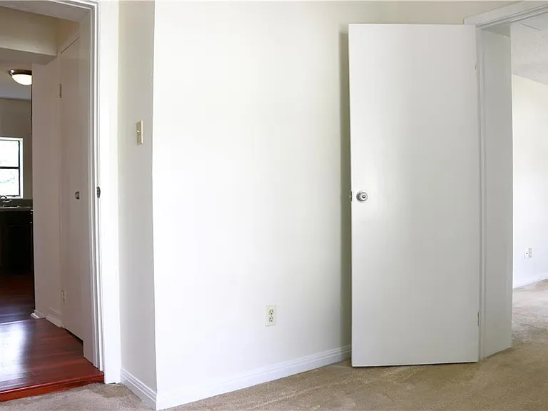 1166 Ridgeway Dr — Photo 15