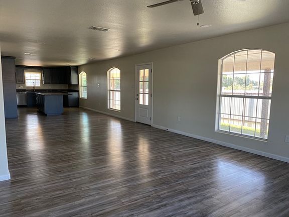 4th image of 2747 N Dixie Blvd