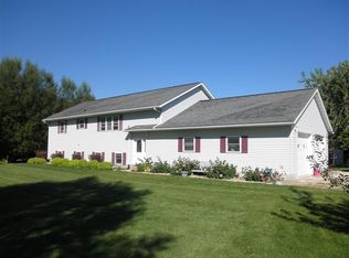 1506 134th Ave, Castalia, IA 52133