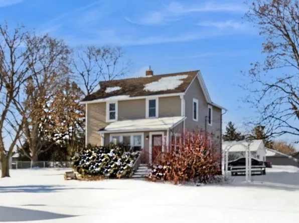 675 Oak St, Woodstock, IL 60098