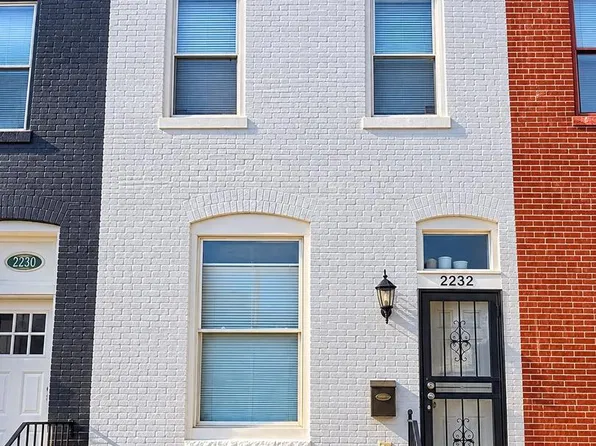 2232 E Chase St, Baltimore, MD 21213