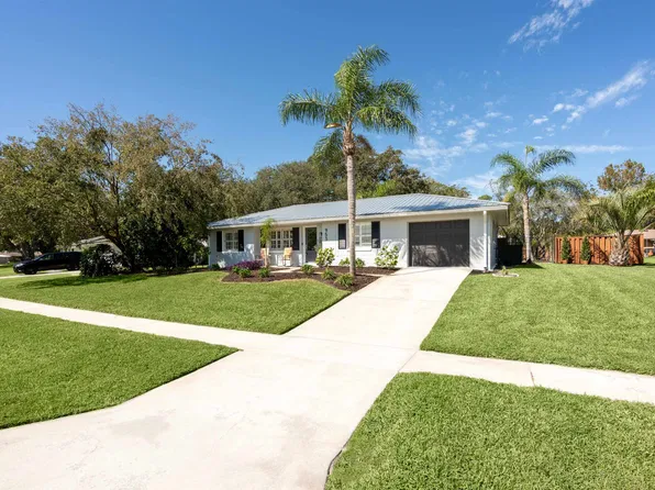 953 Alcala Dr, Saint Augustine, FL 32086