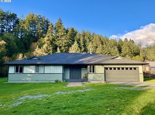 94345 Orchard Ln, Gold Beach, OR 97444