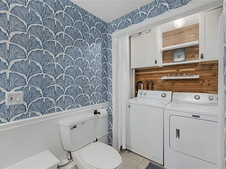 208 Marlborough St #4 — Photo 16