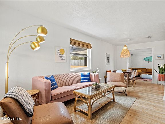 3rd image of 1115 15TH Avenue N