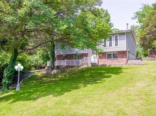 1704 Greenwood Ct, Imperial, MO 63052