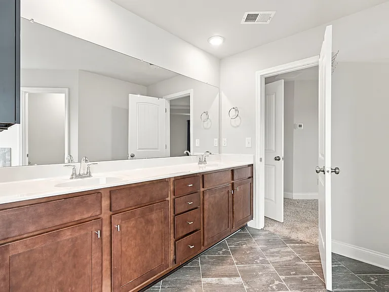 4228 Textile Ln SW — Photo 7
