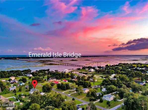 307 Anita Forte Drive, Cape Carteret, NC 28584