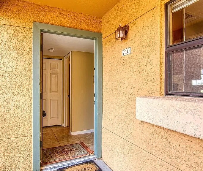 6651 N Campbell Ave #210 — Photo 25