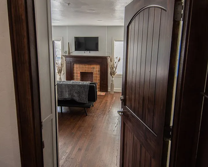 Super Cozy Apartment In The Heart Of Downtown Okc — Photo 6