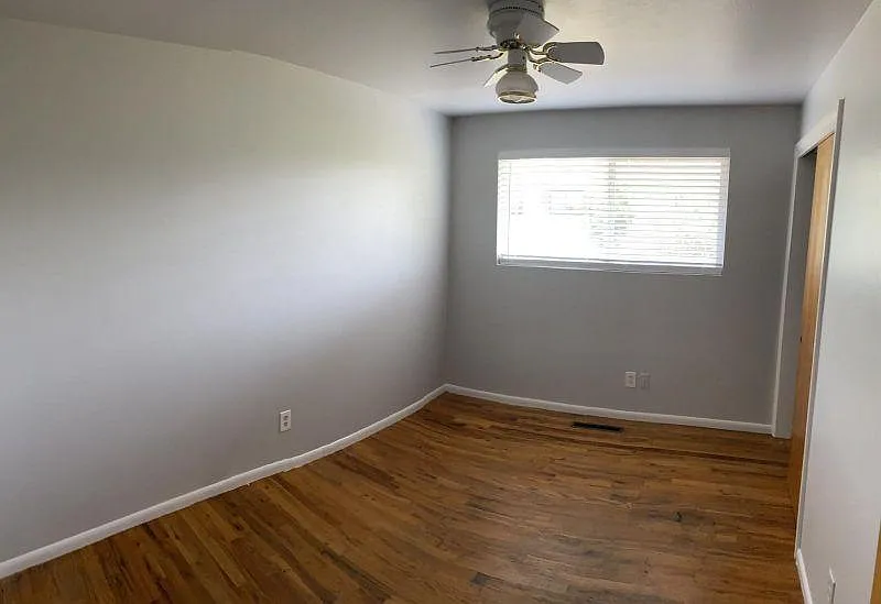 3 bed, 1040 sqft, $2,150 — Photo 4