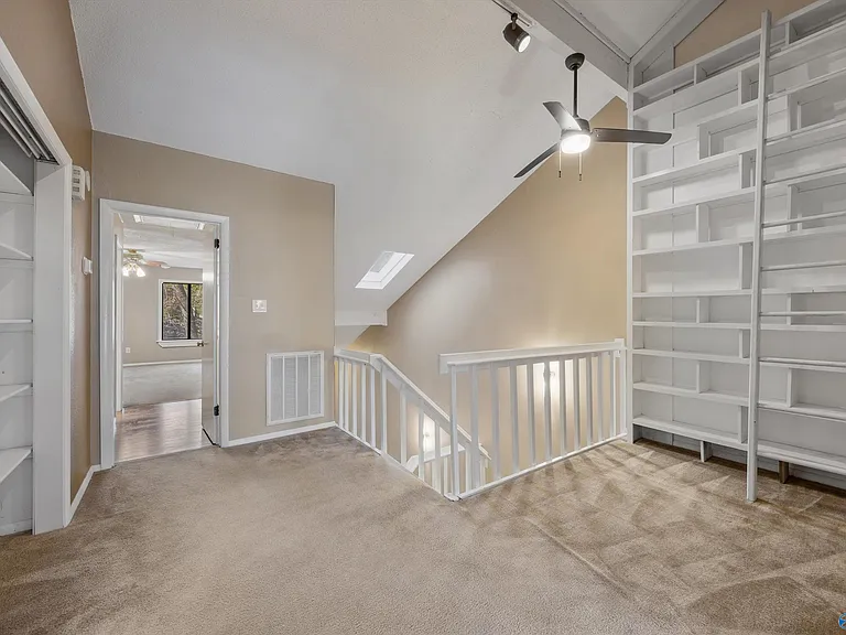 1320 Julia St NW — Photo 12