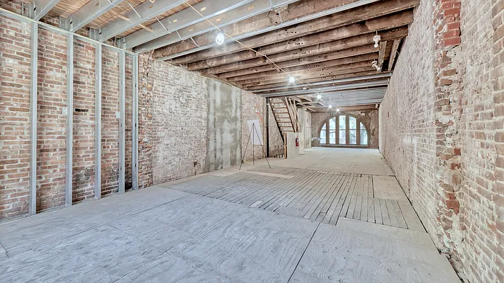 Sold by Island Advantage Realty | media 19