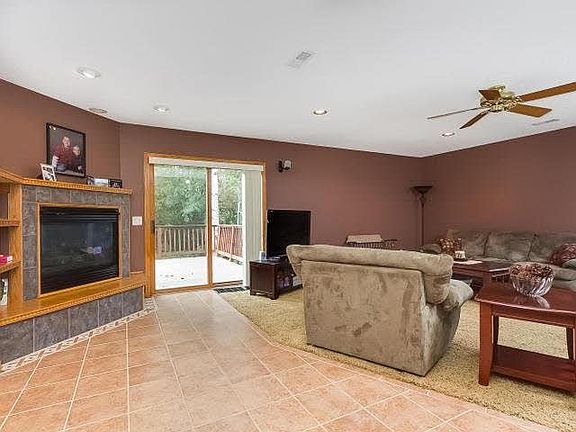 3rd image of 20718 Georgia Ave, Circle