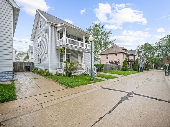 4th image of 1272 Clifton Prado