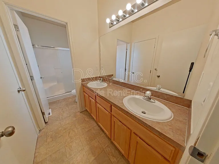 4373 Mackinaw Ave SE — Photo 10