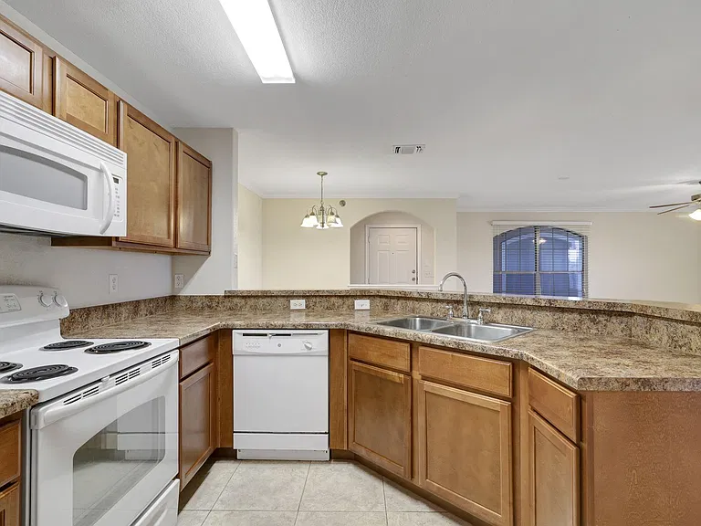 7323 Snowden Rd — Photo 13