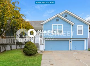 5508 NE Scenic Dr, Lees Summit, MO 64064