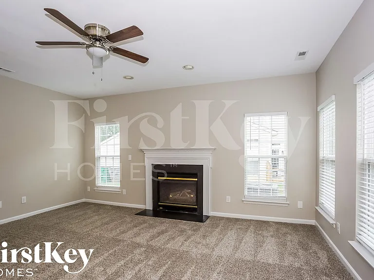 10912 Harringham Ln — Photo 8