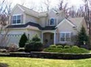 25 Brittany Oaks, Clifton Park, NY 12065